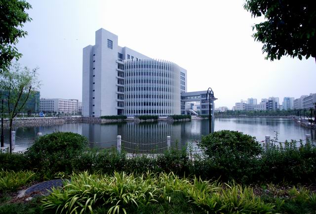 武汉工业学院购买松野压力变送器